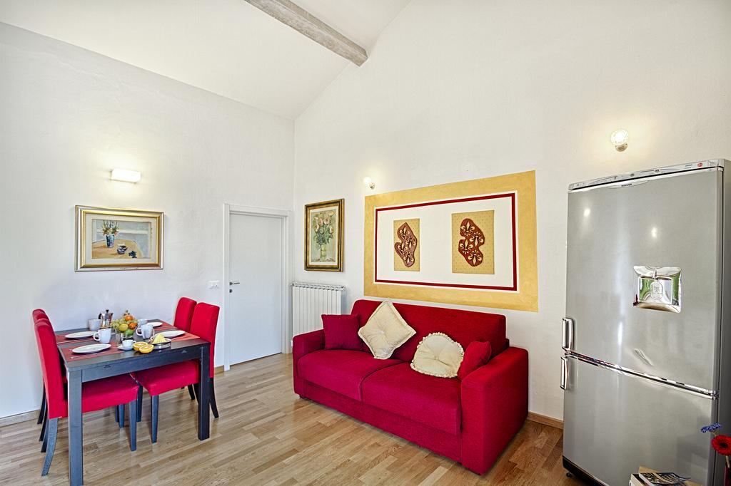 Roommo Ghiberti Флоренція Номер фото